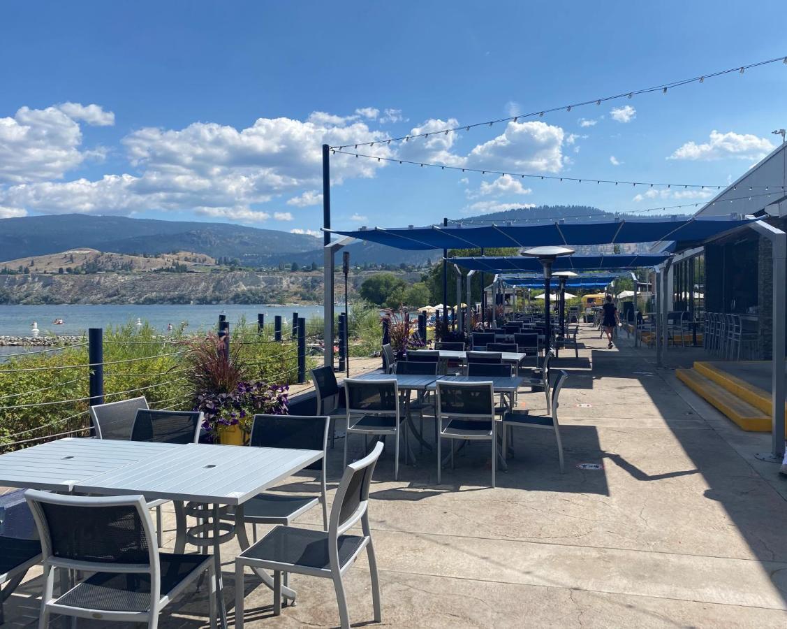 Penticton Lakeside Resort Екстер'єр фото