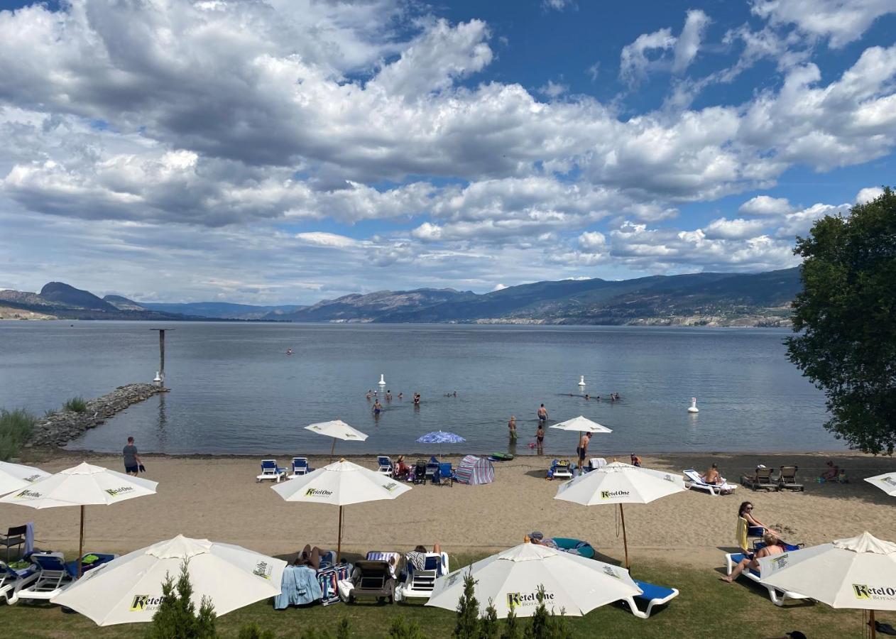 Penticton Lakeside Resort Екстер'єр фото