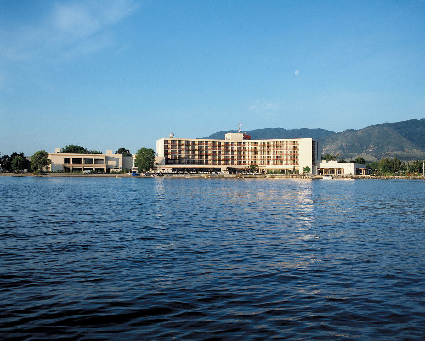 Penticton Lakeside Resort Екстер'єр фото